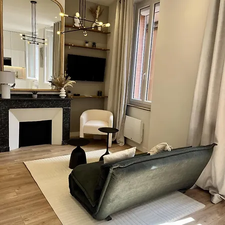 L'elegant - Capitole Apartment *