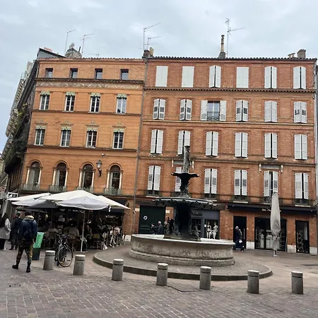 L'elegant - Capitole Apartmán